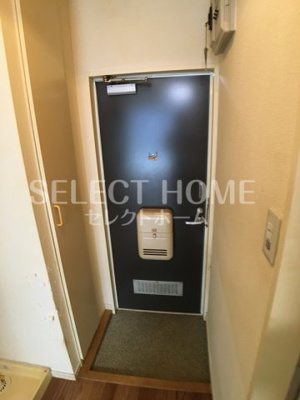 【玄関】 | 明大寺ハイツ | 明るい玄関です