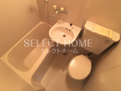 【浴室】 | 明大寺ハイツ | 落ち着いた空間のお風呂です