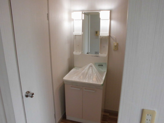 サンライフ中野の独立洗面台