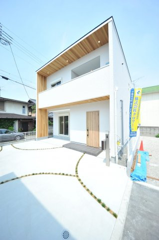 クロワールタウン東羽衣の外観：施工例|当社施工例です。
実際の現地写真ではありません。