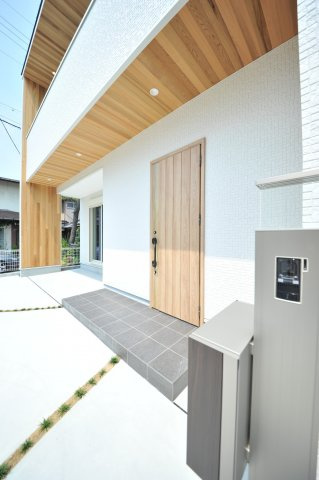 クロワールタウン東羽衣の外観：施工例|当社施工例です。
実際の現地写真ではありません。