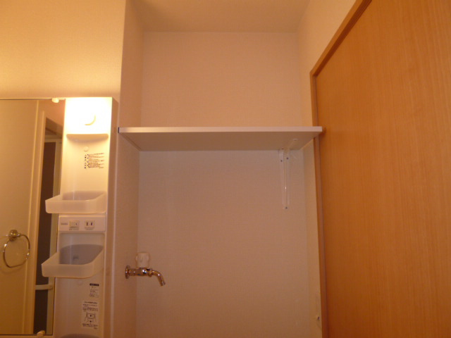 プチパール四番浜の洗面所|洗濯機置場　棚