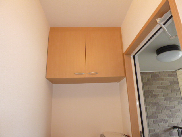 プチパール四番浜の玄関|シューズボックス(上）