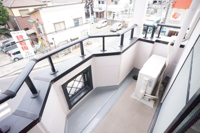 アウトリガー津田沼のバルコニー