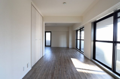 【居間・リビング】 | ユンヌ・ホワイエ