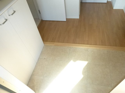 【玄関】 | フルーヴ | 玄関には靴箱付き