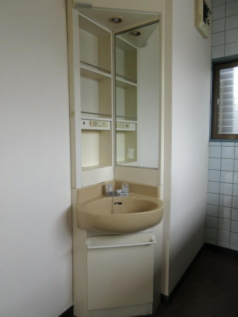 人気の独立洗面台。