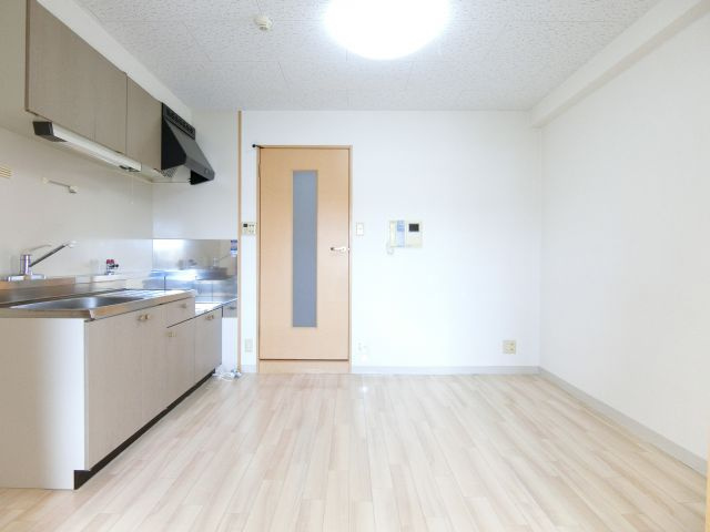 エスペラール・ミヤの居間・リビング