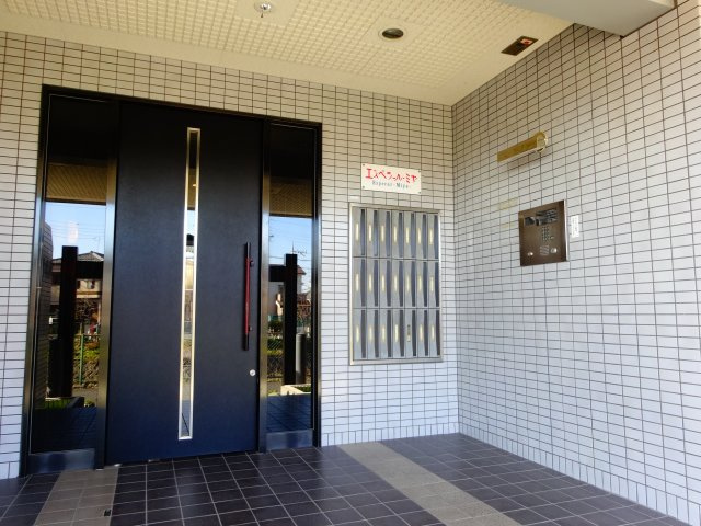 エスペラール・ミヤのエントランス