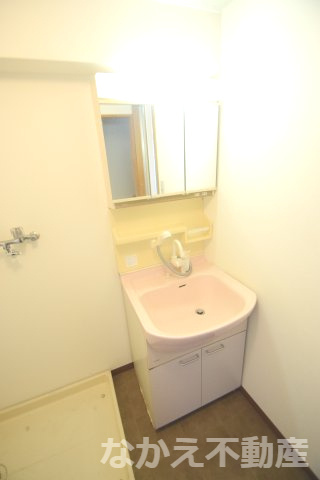 【洗面所】 | ゆったりとスペースのある洗面所