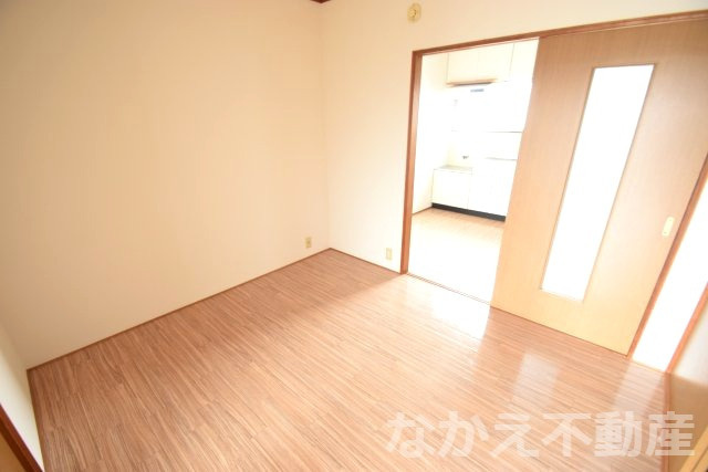 【寝室】