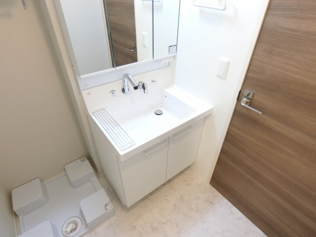 Enew金剛の独立洗面台