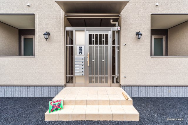 グランデ王神のエントランス