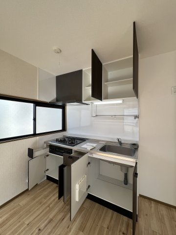 セジュール碧Cのキッチン|キッチン収納