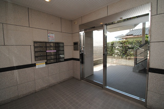 ピュアクローネⅡのエントランス