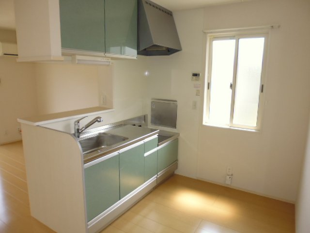 倉敷市児島小川４丁目のアパートのキッチン