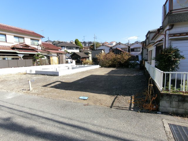 明石市朝霧南町　土地の前面道路含む現地写真|南西境界付近から撮影