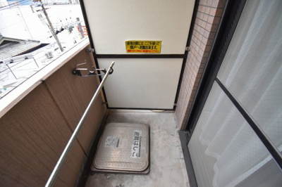 【バルコニー】 | エスティライフ梅田新道 | バルコニー付きです