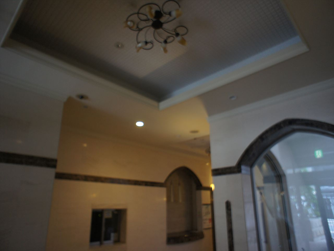 プレサンス泉セレグレードのロビー|プレサンス泉セレグレード