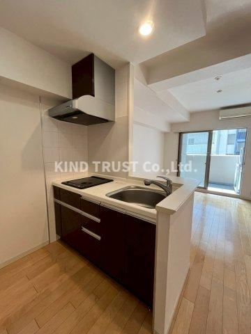 グレンパーク梅田北のキッチン|コンパクトなキッチンで掃除もラクラク