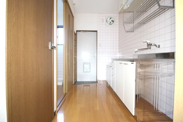 ミレニアム司の内装|内装は落ち着いています