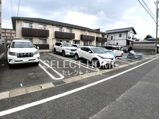 【駐車場】