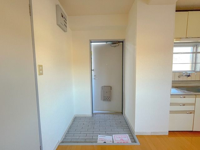 レジデンス司の玄関|収納もある玄関です