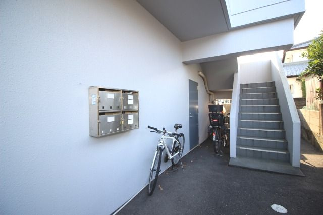 レジデンス司のその他共用部分|暖かな日差しのふりそそぐバルコニー