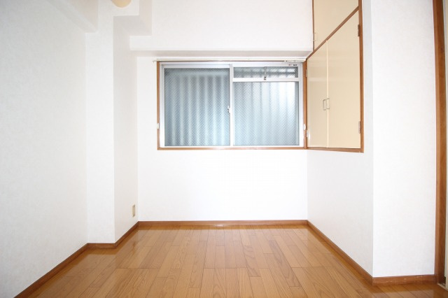 OKマンションの洋室|洋室です
※間取り反転の場合あり、内装が若干異なる場合がございます