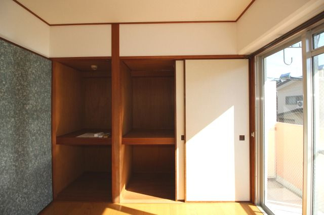 OKマンションの収納|ちょっとした収納スペースも充実しています
※間取り反転の場合あり、内装が若干異なる場合がございます