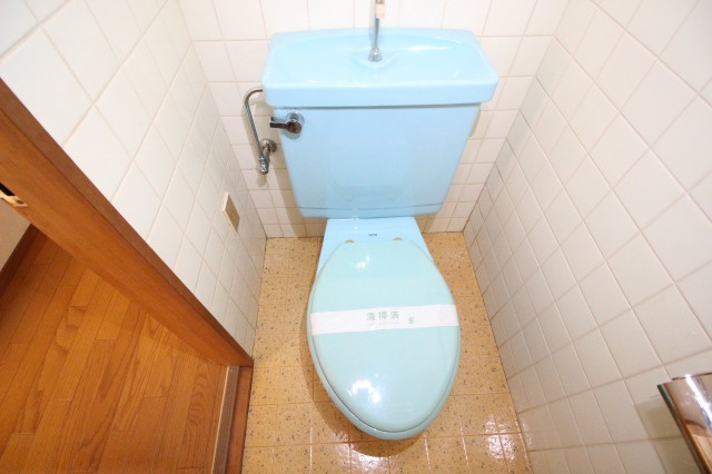OKマンションのトイレ|シンプルで使いやすいトイレです
※間取り反転の場合あり、内装が若干異なる場合がございます