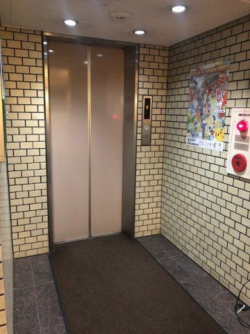 相模屋第５ビルのロビー