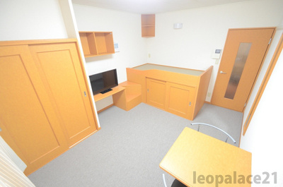 【居間・リビング】 | レオパレスチェリーロード 