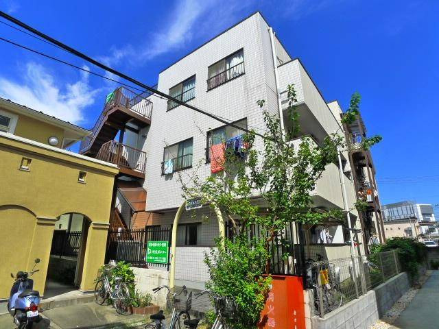 ホワイトハイツの外観