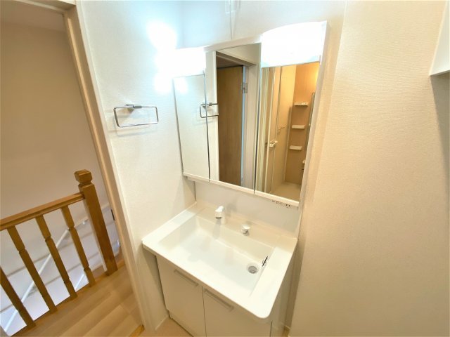 ミントベリーの独立洗面台