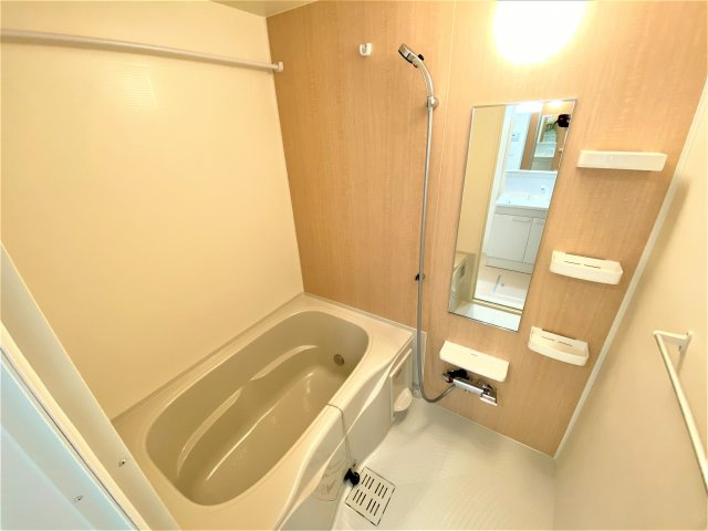 ミントベリーの浴室