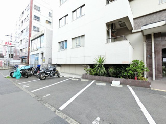 【駐車場】 | 平置き駐車場です。