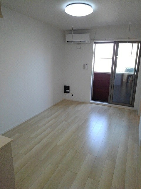 フローラの居間・リビング