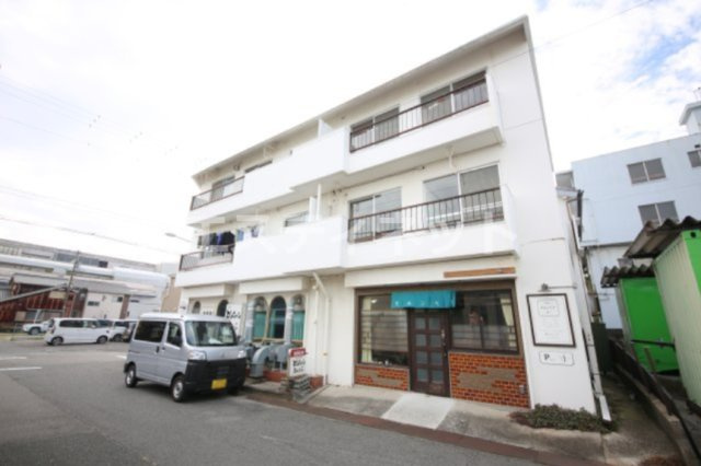 セントラルマンションの外観