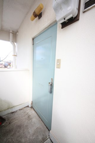 セントラルマンションのエントランス