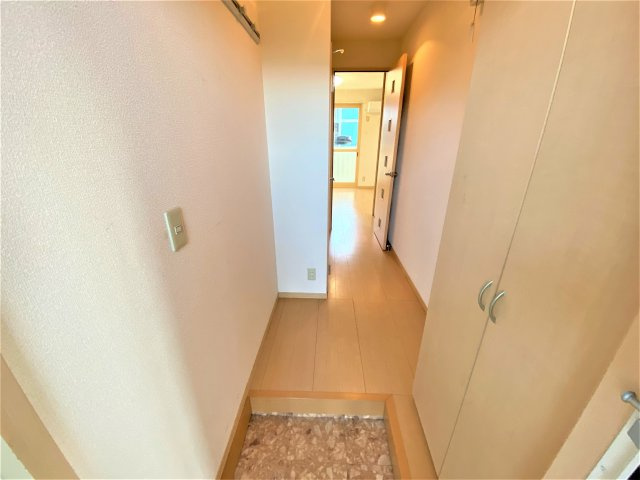 リビングタウン榎戸Ｂ棟の玄関