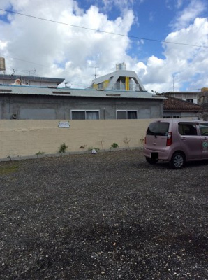 【駐車場】 | デイゴハイム駐車場：縦列スペース