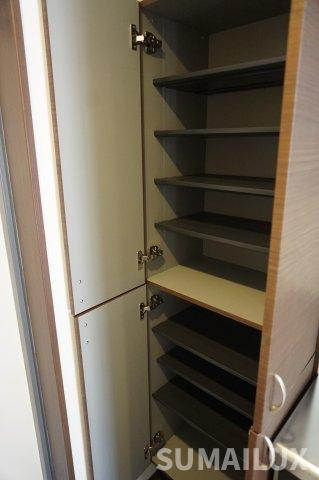 熊本市中央区黒髪５丁目の賃貸マンションの収納
