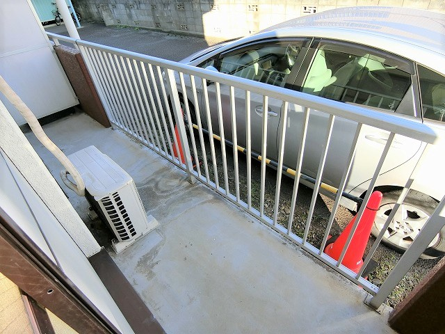 サンライズ西川のバルコニー