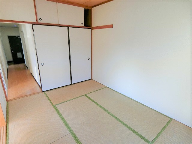 サンライズ西川の寝室