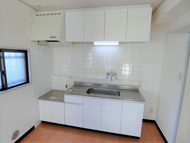 サンライズ西川のキッチン