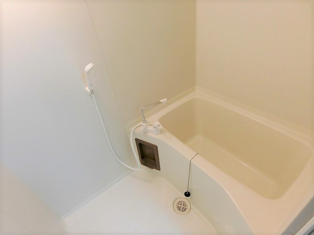 サンライズ西川の浴室