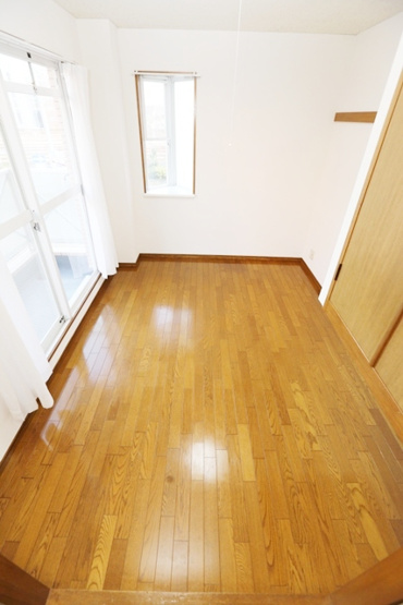 【洋室】 | ソレイユ片山