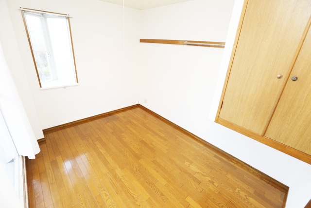 【寝室】 | ソレイユ片山