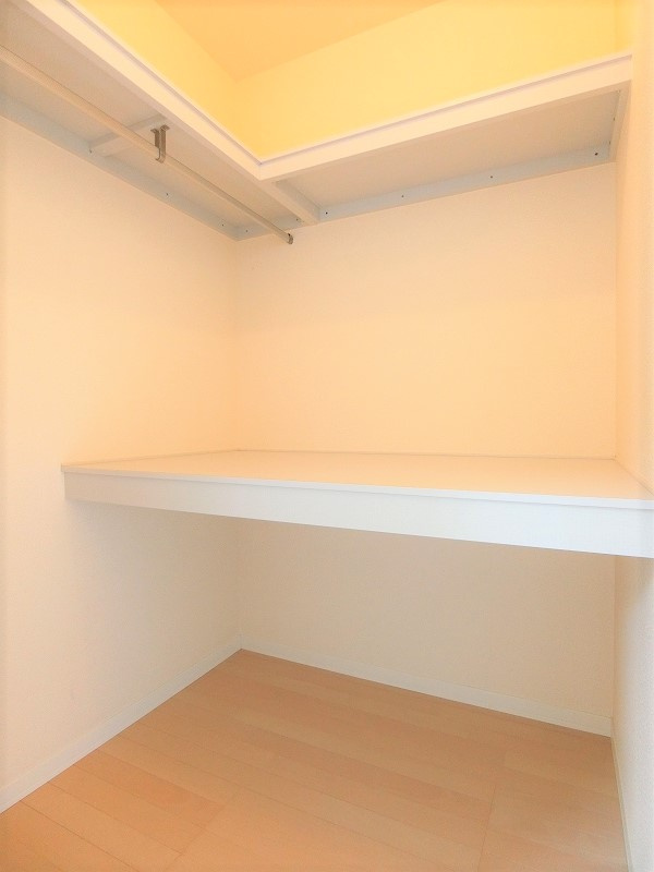 ジェミニ向中野　弐番館の収納